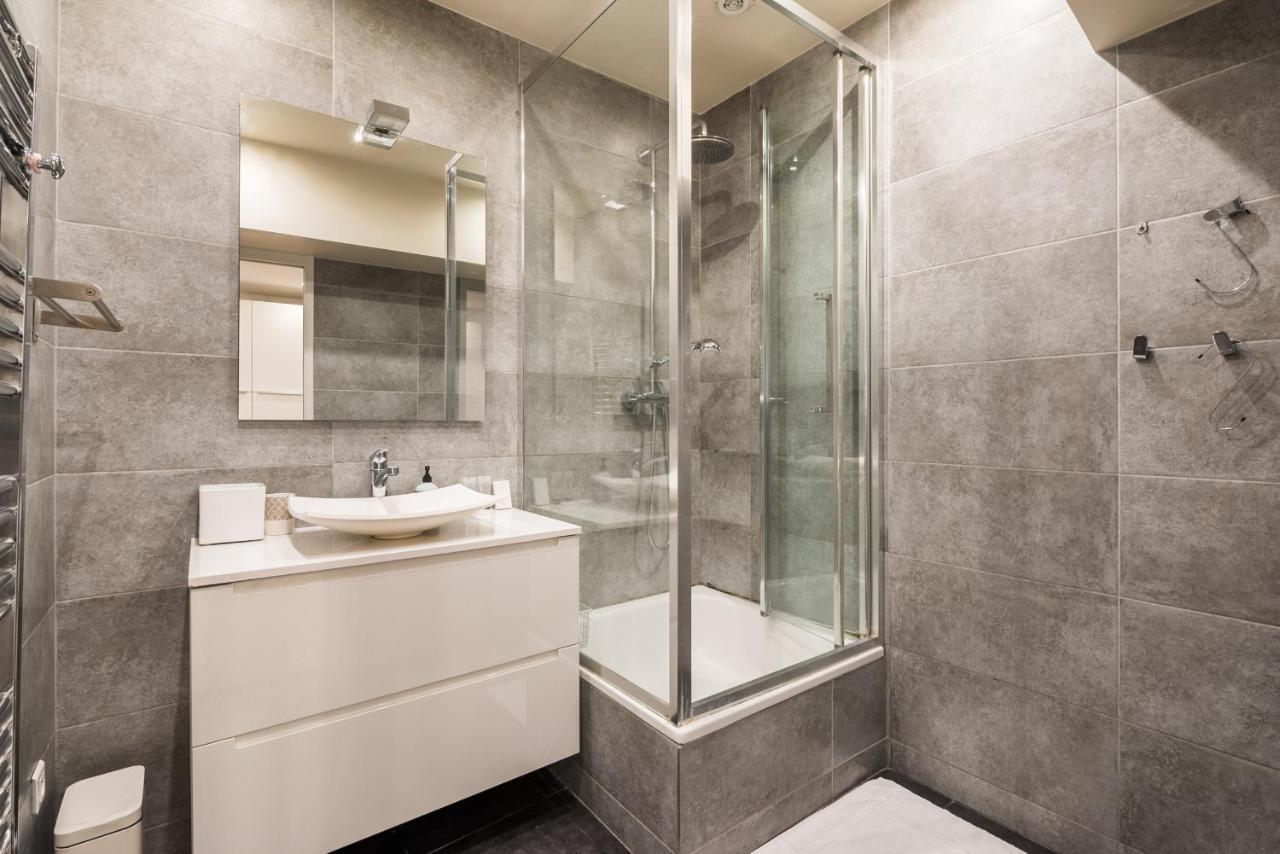 Spacious Apartment-2Br-4P-Boulevard Saint-Germain ปารีส ภายนอก รูปภาพ